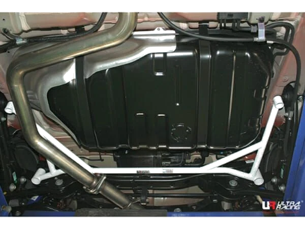 Rozpórka tylna dolna (Rear Lower Bar) (3628) Ultra Racing Hyundai Avante Sport/Elantra 1.6 2WD 16+
