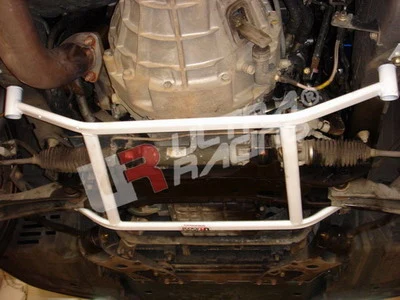Rozpórka przednia dolna (Front Lower Brace) 375 Ultra Racing Nissan S15 99-01