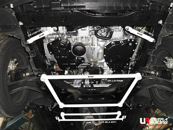 Rozpórka przednia (Front Upper Strut Bar)(3670P) Ultra Racing Nissan Qashqai (J11) 1.6 13+/Renault Kadjar 1.3 15+ 2WD