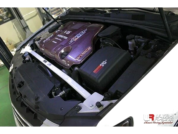 Rozpórka przednia (Front Upper Strut Bar)(2656) Ultra Racing Kia Mohave (HM) 3.0D 4WD 08+