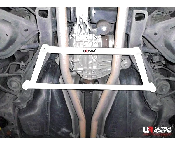 Rozpórka tylna dolna (Rear Lower Brace) Ultra Racing Cadillac CTS 3.6 07+