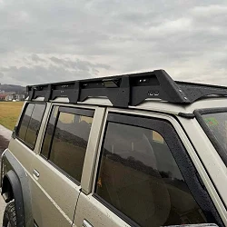 Aluminiowy Bagażnik Dachowy Typ Short z Oświetleniem Wstecznym IOD Performance do Nissan Patrol Y60 SWB