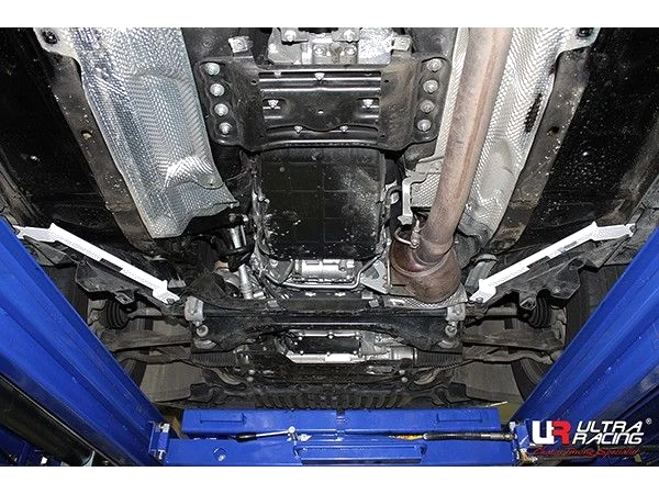 Rozpórka przednia dolna (Front Lower Brace) Ultra Racing for Mercede GLK 08-15