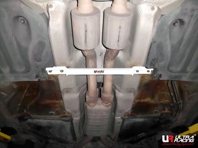 Rozpórka środkowa (Mid Lower Brace) Ultra Racing Mercedes E-Class 03-06 W211