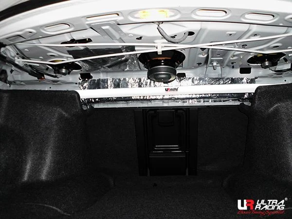 Rozpórka tylna górna (Rear Upper Strut Bar) Ultra Racing Honda Accord 08+ 2.0/2.4