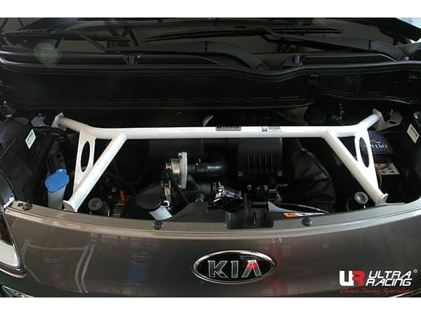 Rozpórka przednia (Front Upper Strut Bar)(2207) Ultra Racing Kia Ray 1.0T 2WD 11+