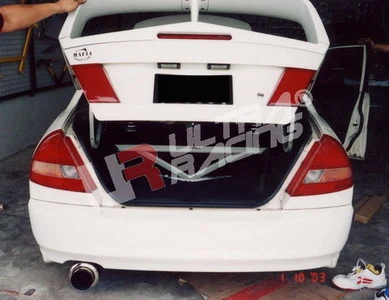 Rozpórka tylna górna (Rear Upper Strut Bar) Ultra Racing Mitsubishi Lancer 96-99