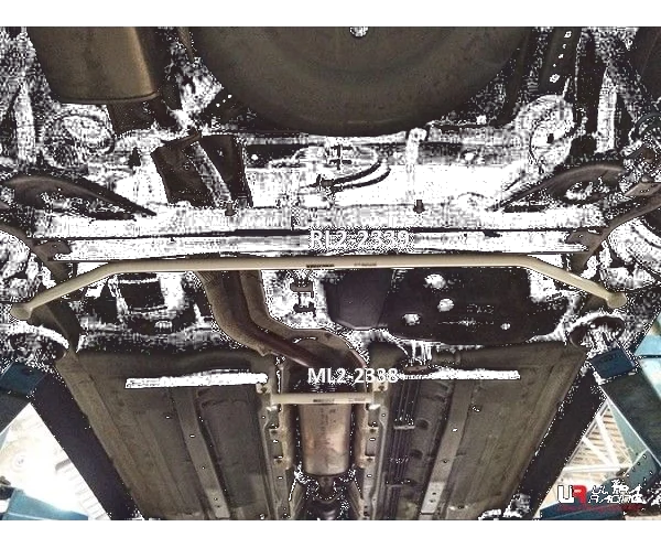 Rozpórka tylna dolna (Rear Lower Bar) 2339 Ultra Racing Nissan Juke 10+