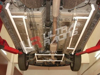Rozpórka boczna (Side Bars) Ultra Racing Mitsubishi Outlander 03-06