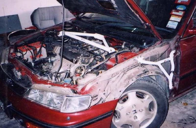 Rozpórka przednia (Front Upper Strut Bar)Ultra Racing Honda Accord 94-97 2D