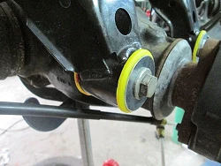 031598B: Tuleja mocowania tylnego dyferencjału przednia BMW e81 e82 e87 e88