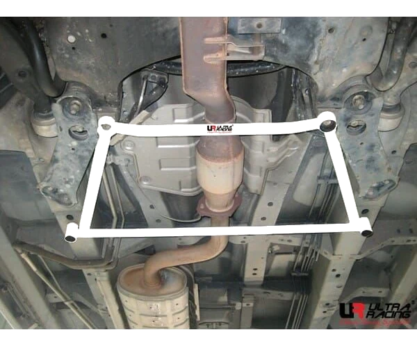 Rozpórka przednia dolna (Front Lower Brace) (1033) Ultra Racing Nissan Presage (U31) 2.5 2WD 03-09