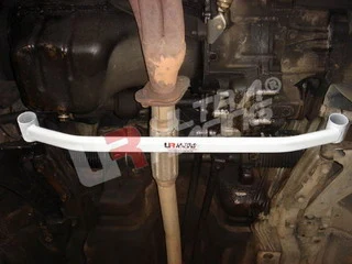 Rozpórka przednia dolna (Front Lower Tiebar) Ultra Racing Suzuki Swift 89-94