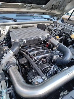 Górne mocowanie intercoolera IOD Performance do Nissan Patrol Y61 BMW M57