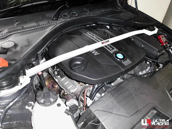 Rozpórka przednia (Front Upper Strut Bar)Ultra Racing BMW 3-Series F30 2.0D 11+