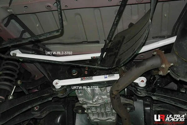 Rozpórka tylna dolna (Rear Lower Bar) Ultra Racing Mitsubishi Outlander 2.4 2WD/4WD 13+
