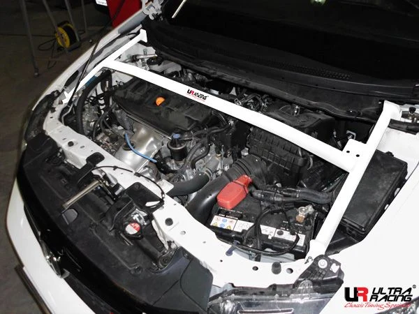 Rozpórka przednia (Front Upper Strut Bar)Ultra Racing Honda Civic FB/Coupe 10+ USA