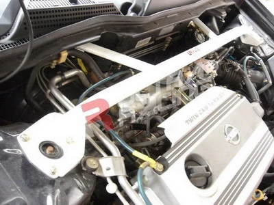 Rozpórka przednia (Front Upper Strut Bar)Ultra Racing Nissan Almera 00-05 N16