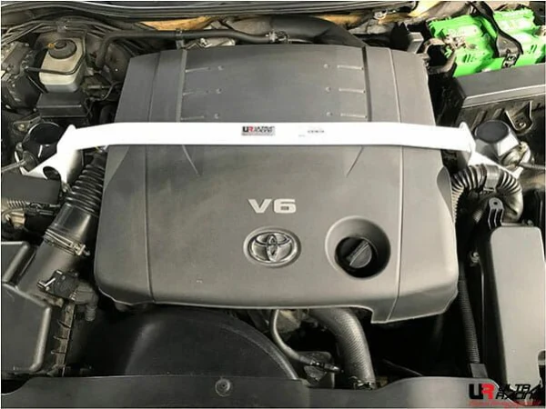 Rozpórka przednia (Front Upper Strut Bar)(3127) Ultra Racing Toyota MARK X (X120) 2.5 V6 2WD Electronic ABS 04-09