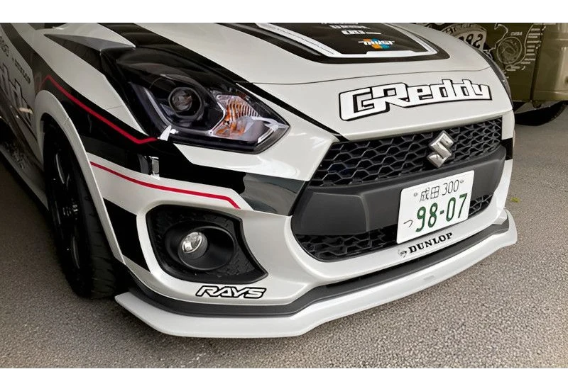 Dokładka przedniego zderzaka GReddy V2 Suzuki Swift Sport ZC33S (2017+)
