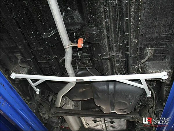 Rozpórka tylna dolna (Rear Lower Bar) (3245) Ultra Racing Ssangyong Tivoli 1.6/1.6D 2WD 15+
