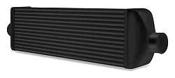 Intercooler uniwersalny Mishimoto J-Line Czarny