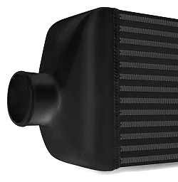 Intercooler uniwersalny Mishimoto J-Line Czarny