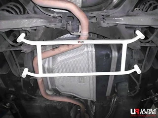 Rozpórka tylna dolna (Rear Lower Brace) Ultra Racing Saab 93 02-12 2.0T
