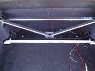 Rozpórka tylna górna (Rear Upper Strut Bar) Ultra Racing Toyota Celica T23 00+