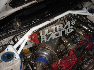 Rozpórka przednia (Front Upper Strut Bar)Ultra Racing Subaru Impreza GC8 94-01
