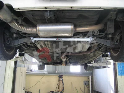Rozpórka tylna dolna (Rear Lower Tiebar) Ultra Racing Honda Civic/CRX 88-91 EF/ED/EE