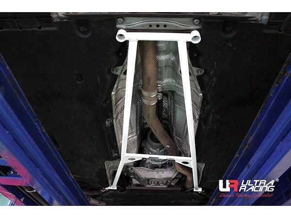 Rozpórka tylna dolna (Rear Lower Brace) 2227 Ultra Racing Audi A6 C7 11+
