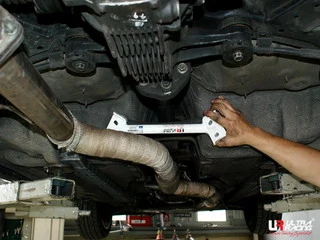 Rozpórka środkowa dolna (Mid Lower H-Brace) 780 Ultra Racing Toyota Supra MK IV 93-98