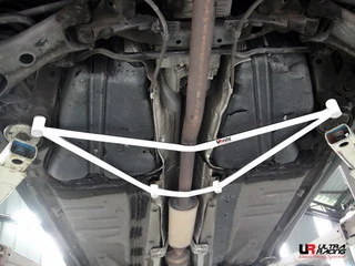 Rozpórka tylna (Rear Member Brace) Ultra Racing Volvo XC90 02+ 2.5