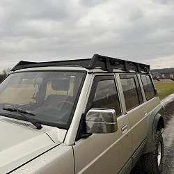 Aluminiowy Bagażnik Dachowy Typ Short z Oświetleniem Wstecznym IOD Performance do Nissan Patrol Y60 SWB