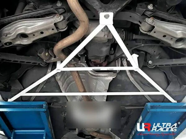 Rozpórka tylna dolna (Rear Lower Bar) (2962) Ultra Racing BMW 3 E91 (320d) 2.0D 2WD ESTATE 04-13