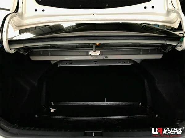 Rozpórka tylna górna (Rear Upper Strut Bar) (3824) Ultra Racing Toyota Yaris Ativ (XP150) 1.5 2WD Thailand Imported 17+