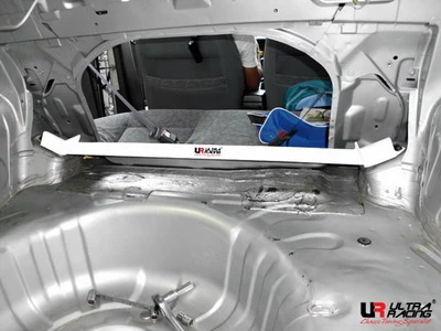Rozpórka tylna górna (Rear Upper Strut Bar) Ultra Racing Nissan Sunny 95-99 B14