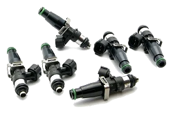Zestaw wtryskiwaczy DeatschWerks 2200cc Toyota Supra TT 93-98. For top feed conversion 11mm O-ring.