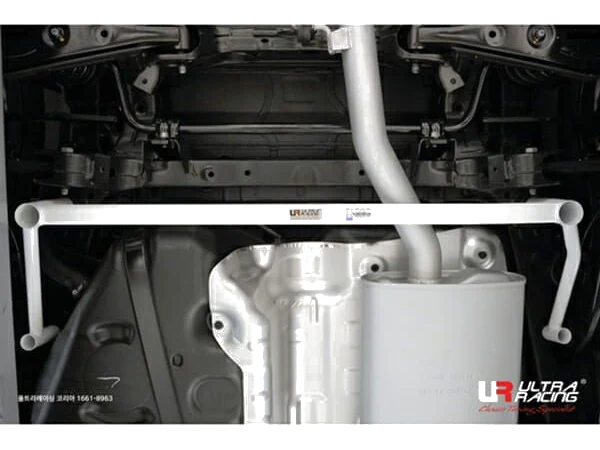Rozpórka tylna dolna (Rear Lower Bar) (2514) Ultra Racing Hyundai Santa Fe (TM) 2.2D/2.4 13+/Kia Sorento 2.0D/2.4 13-14 2WD