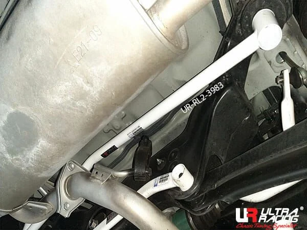 Rozpórka tylna dolna (Rear Lower Bar) (3983) Ultra Racing Mitsubishi Eclipse Cross 1.5T 4WD 17+
