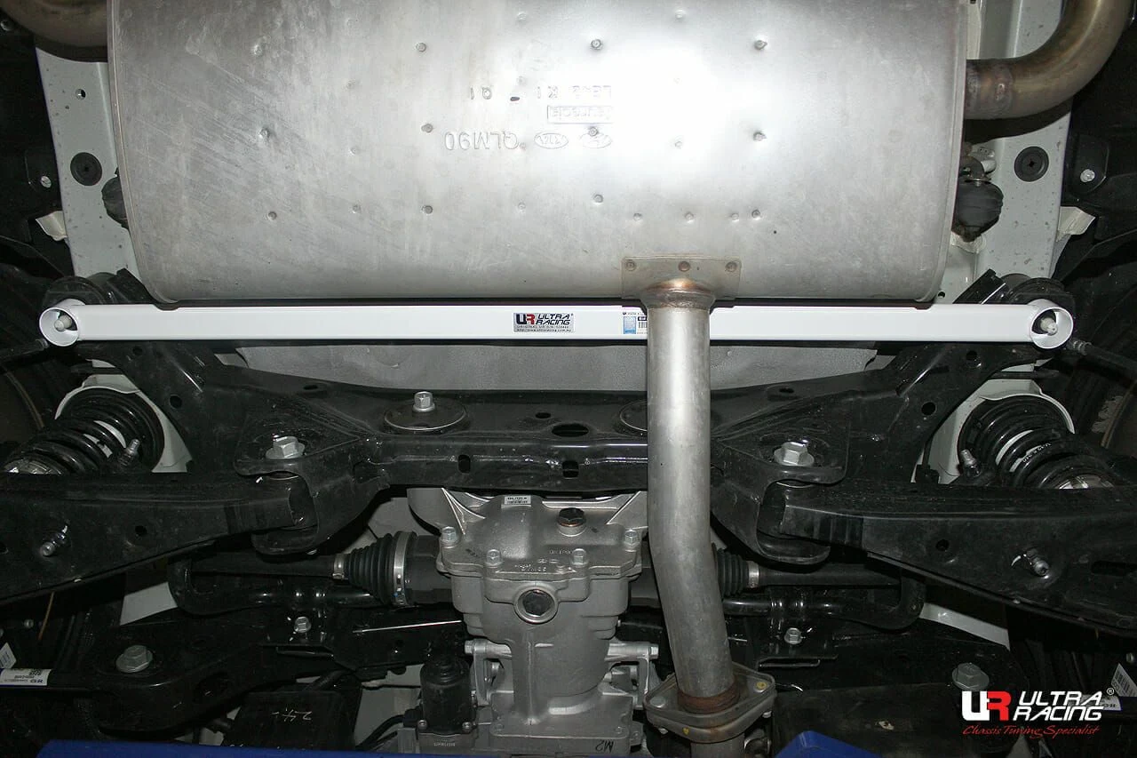 Rozpórka tylna dolna (Rear Lower Bar) (3239) Ultra Racing Hyundai Tucson (TL) 1.7D/2.0D/Kia Sportage 1.7D/2.0D 17-22 2WD