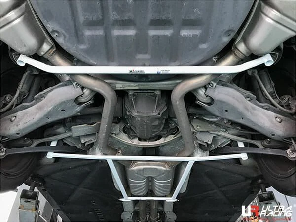 Rozpórka tylna dolna (Rear Lower Bar) (3405) Ultra Racing Mercedes W221 S350 3.5 V6 2WD 05-13