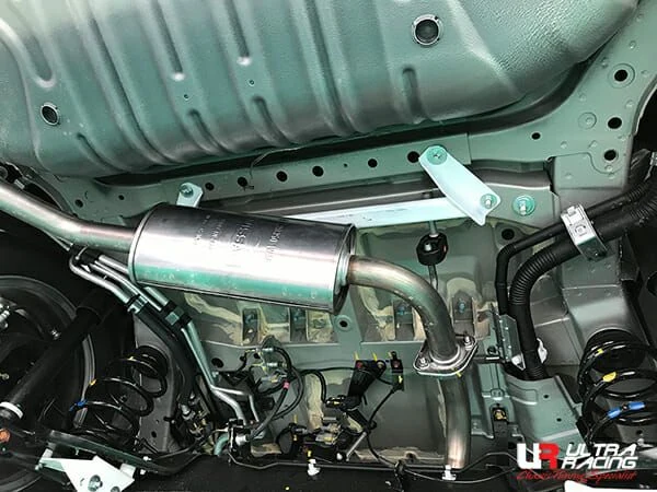 Rozpórka tylna dolna (Rear Lower Bar) (3930) Ultra Racing Nissan Serena (C27) 2.0 2WD 16+