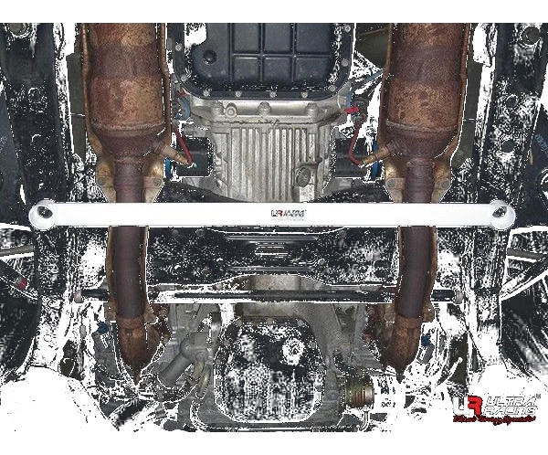 Rozpórka przednia dolna (Front Lower Brace) 2482 Ultra Racing Subaru Legacy BM 09+