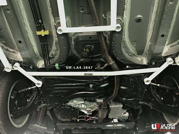 Rozpórka przednia dolna (Front Lower Brace) (3847) Ultra Racing Perodua Myvi (M800) 1.3/1.5 2WD 17+