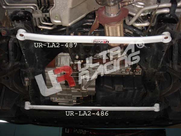 Rozpórka przednia dolna (Front Lower Tiebar) Ultra Racing Honda Odyssey 05+
