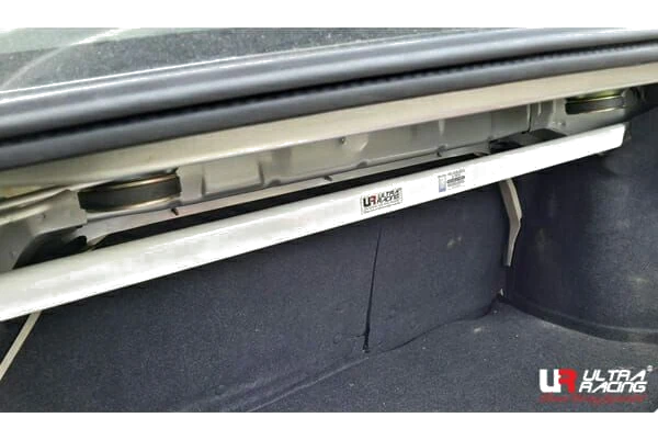 Rozpórka tylna górna (Rear Upper Strut Bar) (2894) Ultra Racing Ford Tierra (KJ) 1.6 2WD 94-98/Mazda Protege (BJ) 1.6 98-03