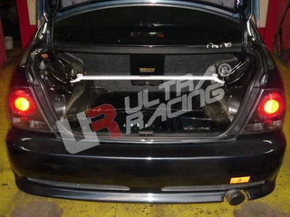 Rozpórka tylna górna (Rear Upper Strut Bar) Ultra Racing Lexus IS200/RS200