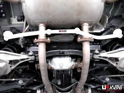 Rozpórka tylna dolna (Rear Lower Brace) 1454 Ultra Racing Infiniti FX 09+ 4WD